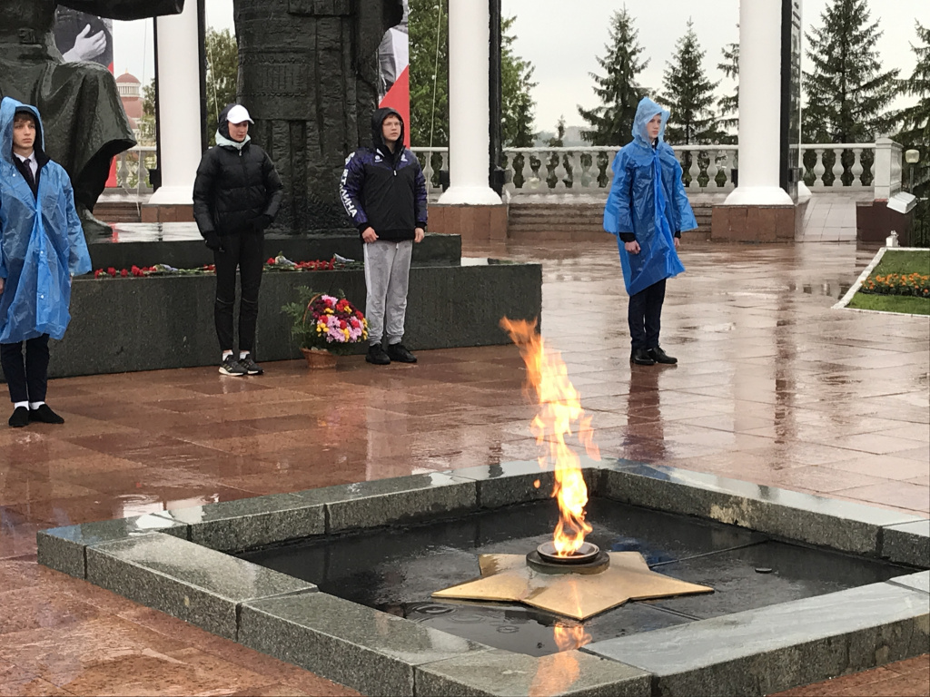 В Саранске состоялась традиционная городская легкоатлетическая эстафета,  посвященная Дню Победы | 08.05.2024 | Саранск - БезФормата